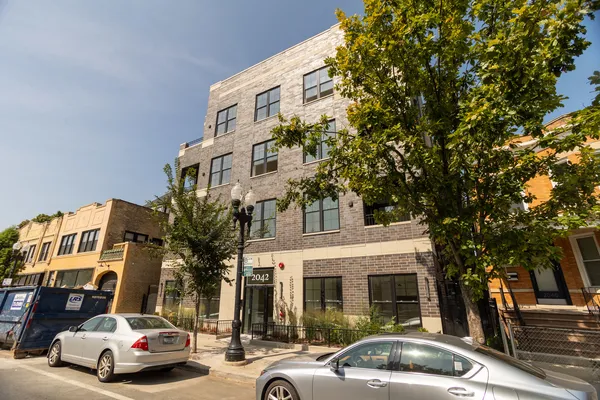 $3,395 | 2042 West Irving Park Road, Unit 205, Chicago, IL 60618