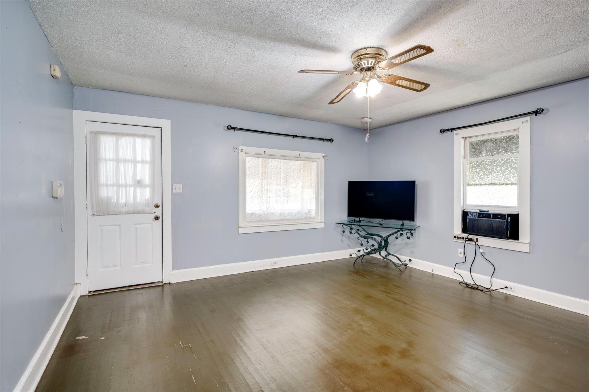 197 Legion Road Warrenville, SC 29851 - Photo 6 of 27 Gallery Image 6