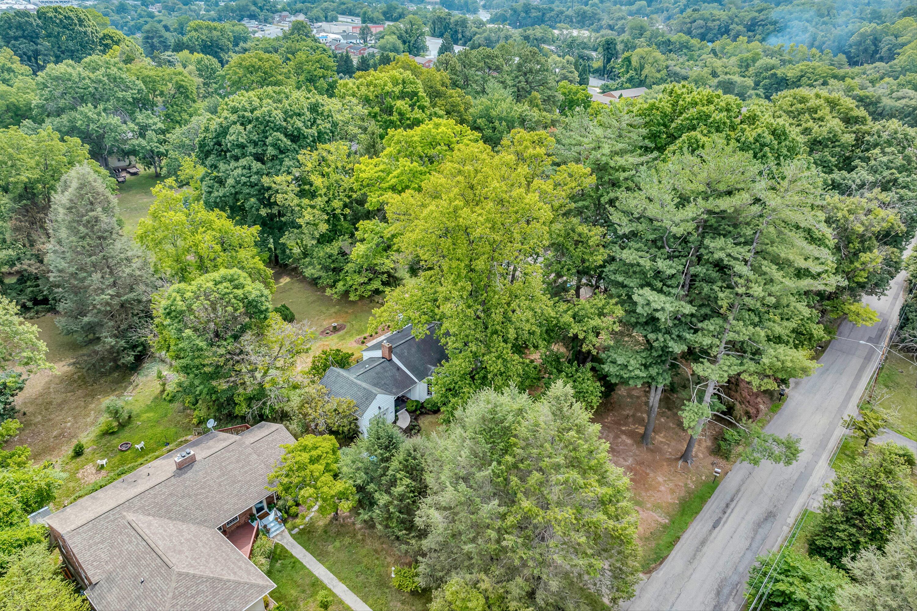 1035 Clearfield Road Southwest Roanoke, VA 24015 - Photo 40 of 43 Aerial view