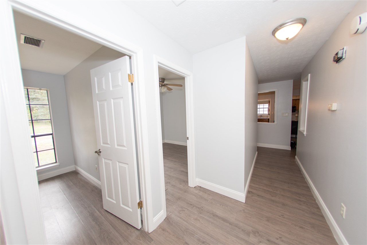 1822 Mayfair Road Tallahassee, FL 32303 - Photo 4 of 27 Gallery Image 4