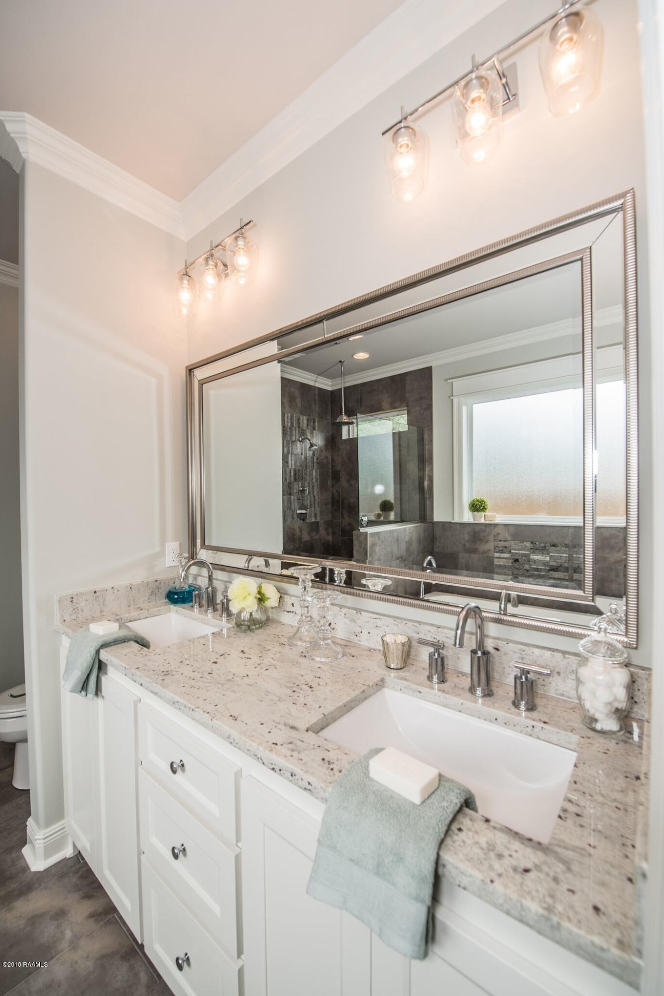 98 Whispering Meadows Road Broussard, LA 70518 - Photo 19 of 29 Gallery Image 19