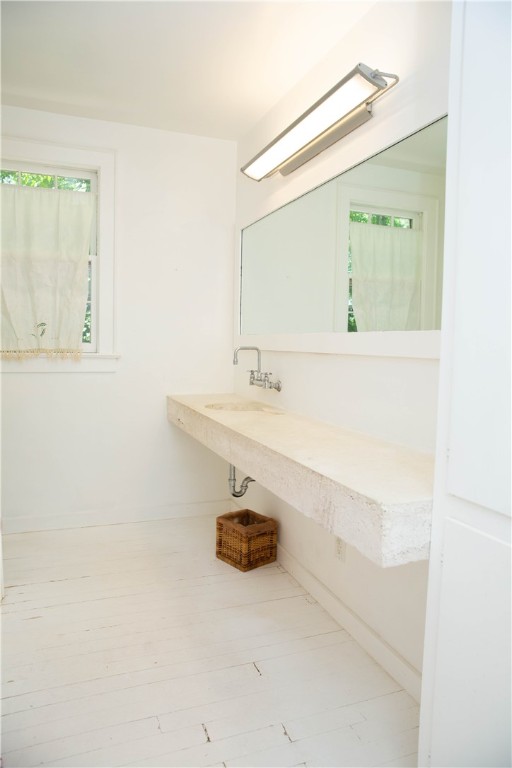 272 Riggs Drive Clemson, SC 29631 - Photo 34 of 41 2nd bathroom on main level