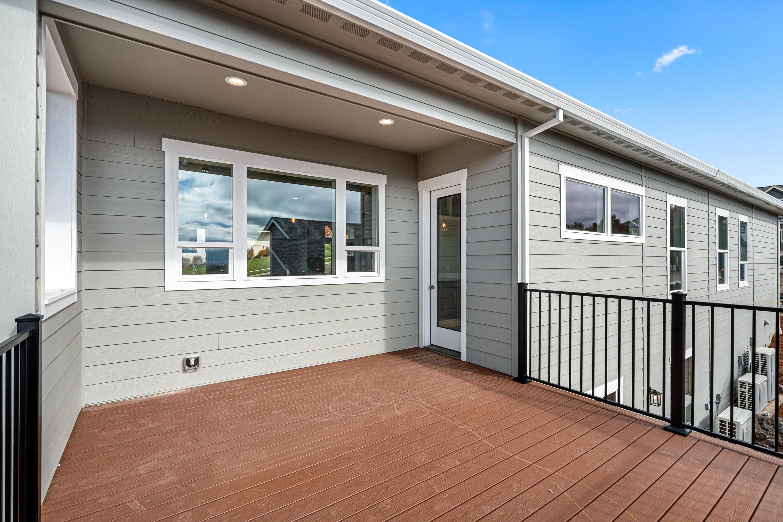 4260 Falcon Ridge Terrace Medford, OR 97504 - Photo 16 of 46