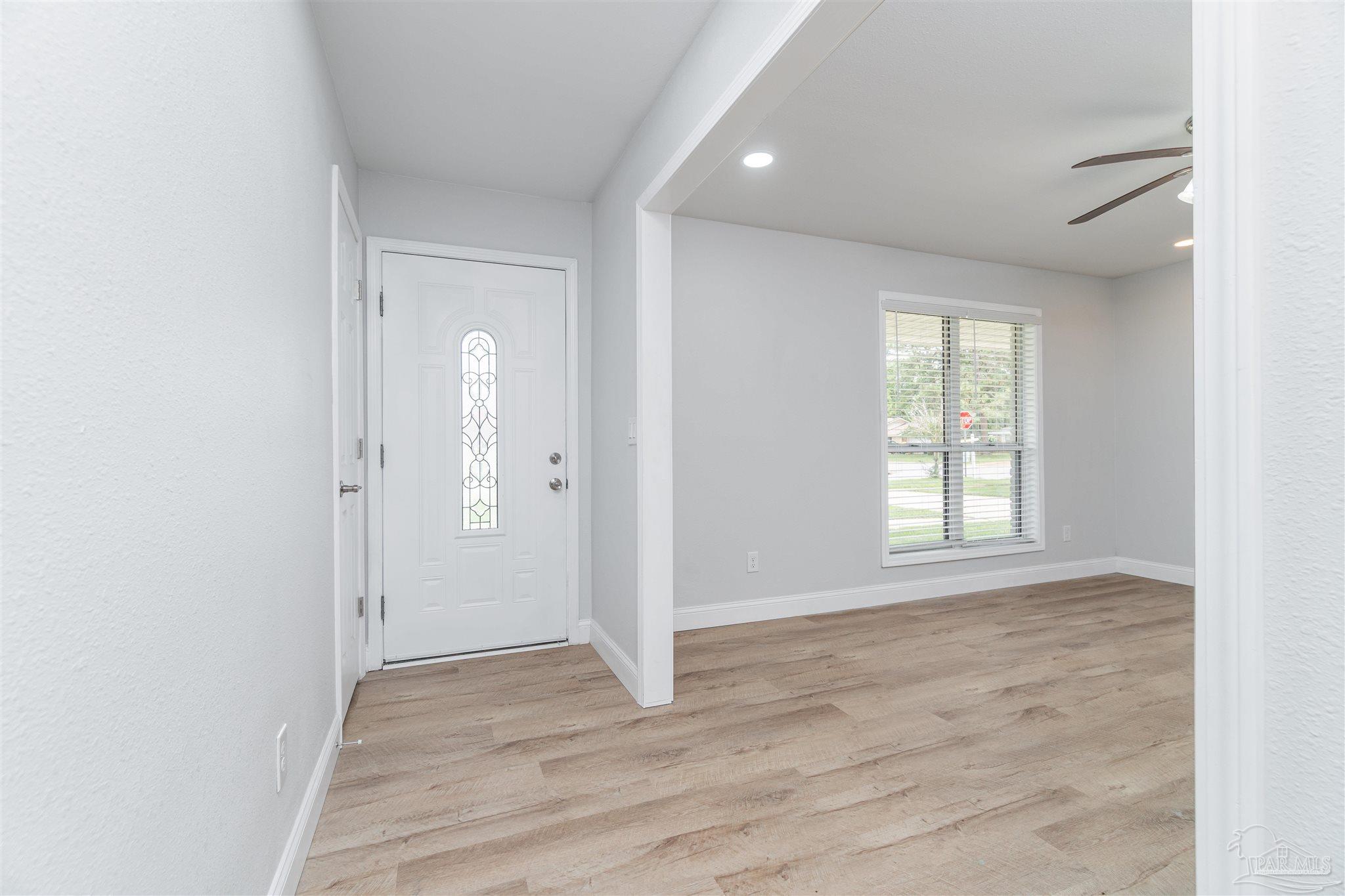 5490 Flax Road Pensacola, FL 32504 - Photo 5 of 35 Gallery Image 5