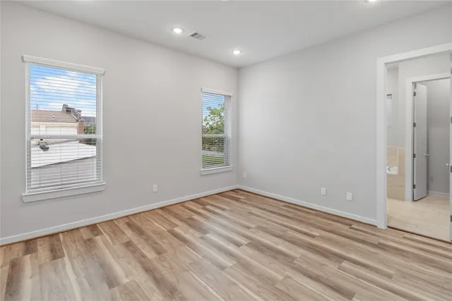 $2,250 | 604 Thornton Road, Houston, TX 77018