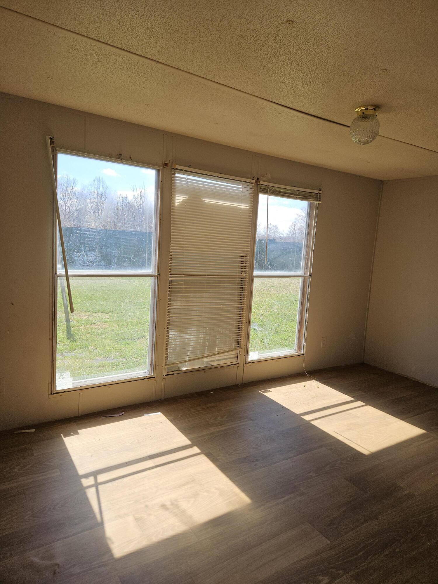 119 Combs Road Dunnville, KY 42528 - Photo 33 of 35 20250317_134930