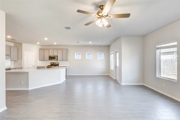 $1,995 | 141 Yellowstone Drive, Kyle, TX 78640