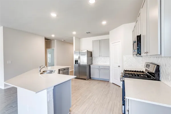 $1,995 | 141 Yellowstone Drive, Kyle, TX 78640