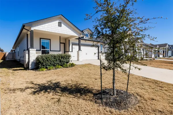 $1,995 | 141 Yellowstone Drive, Kyle, TX 78640