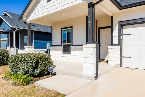 $1,995 | 141 Yellowstone Drive, Kyle, TX 78640