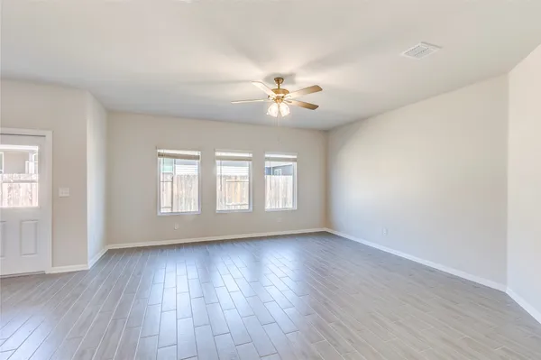 $1,995 | 141 Yellowstone Drive, Kyle, TX 78640
