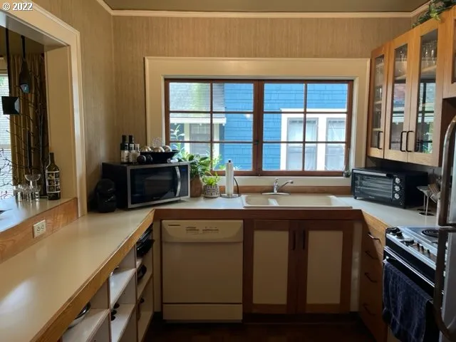 $949,000 | 2223 Northeast 9th Avenue, Portland, OR 97212