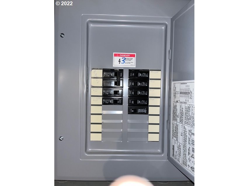 2223 Northeast 9th Avenue Portland, OR 97212 - Photo 23 of 33