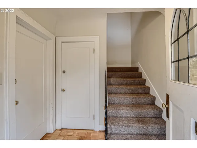 $949,000 | 2223 Northeast 9th Avenue, Portland, OR 97212