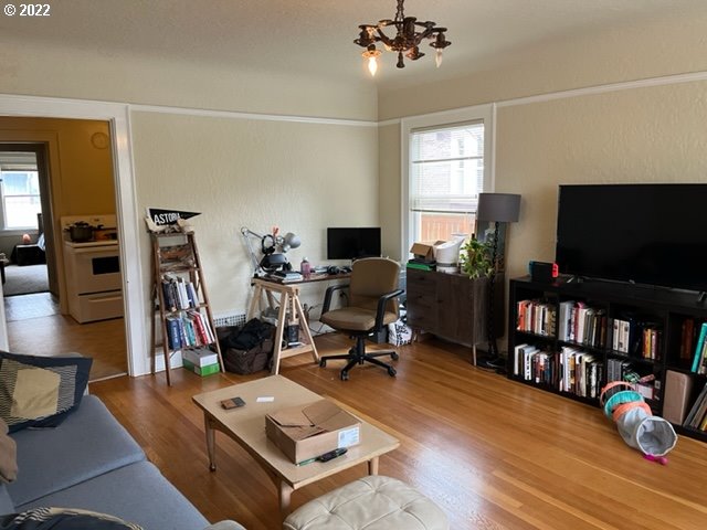 2223 Northeast 9th Avenue Portland, OR 97212 - Photo 7 of 33