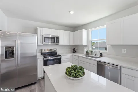 $525,000 | 1704 Nebula Lane, Stafford, VA 22554