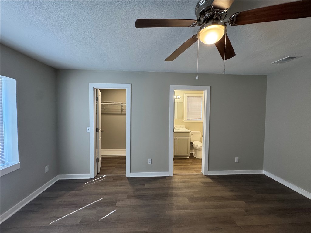 3107 Prim Place Brunswick, GA 31520 - Photo 7 of 24 Primary Bedroom with Closet and attached Full Bath