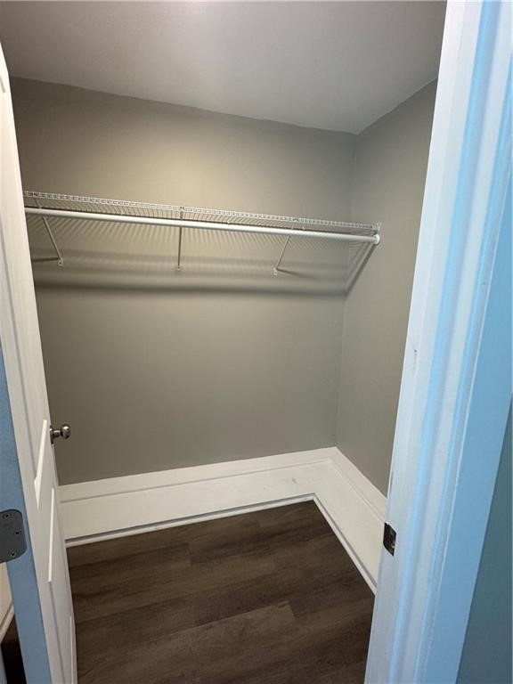 3107 Prim Place Brunswick, GA 31520 - Photo 9 of 24 Primary Closet