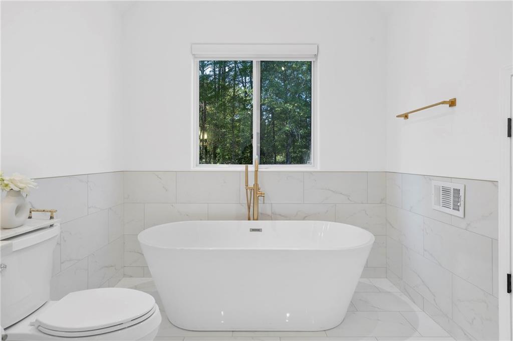 403 Rockbridge Road Southwest Lilburn, GA 30047 - Photo 44 of 72