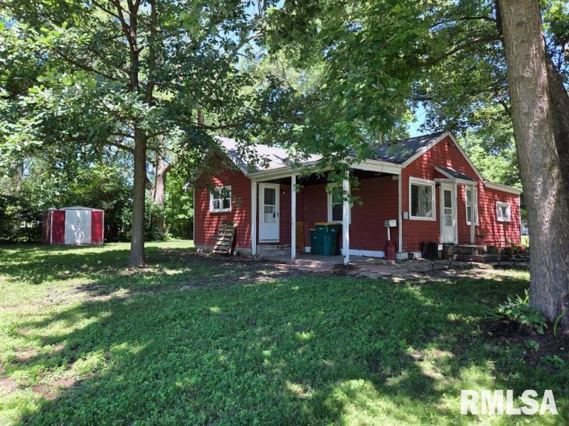 308 South Bonham Street Macomb, IL 61455 - Photo 2 of 24