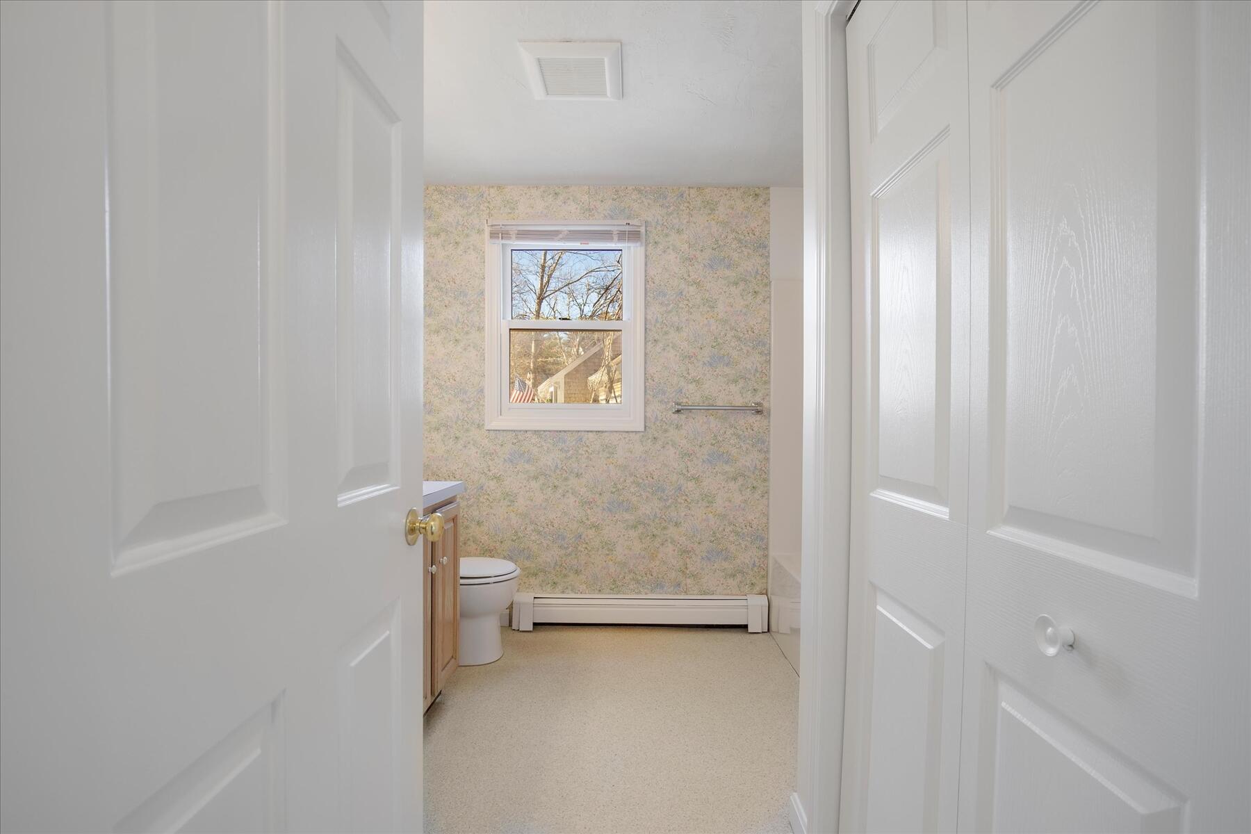 47 May Lane Centerville, MA 02632 - Photo 17 of 31 Full Bath