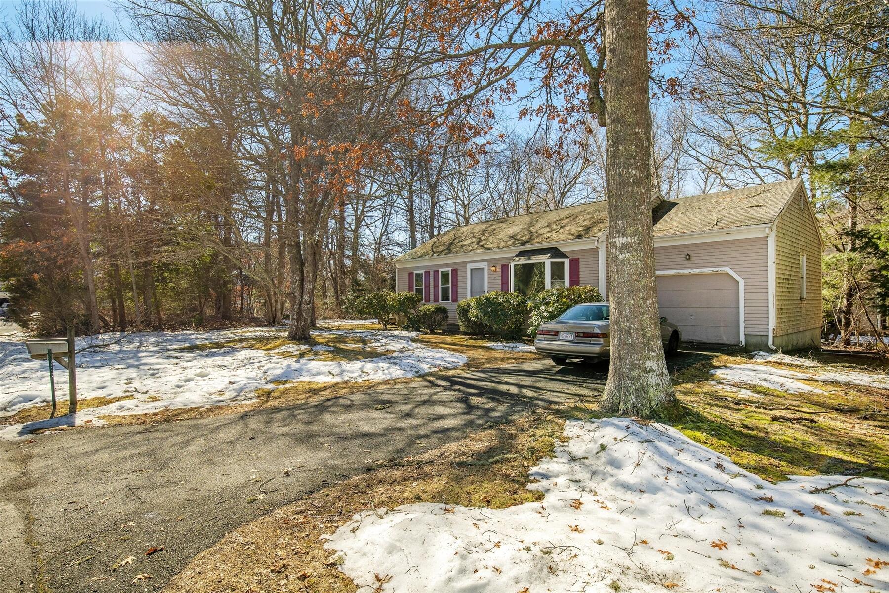 47 May Lane Centerville, MA 02632 - Photo 4 of 31 Front right