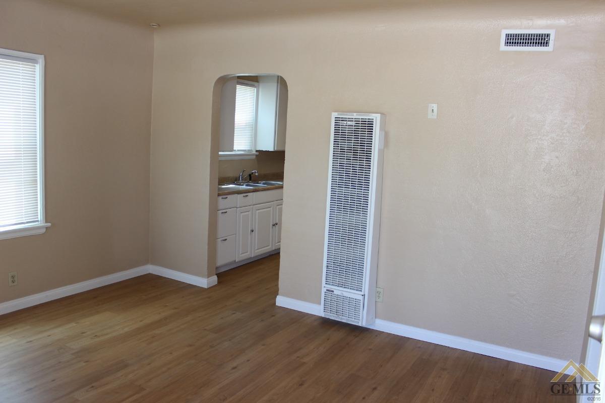 721 Decatur Street Bakersfield, CA 93308 - Photo 3 of 12 Gallery Image 3