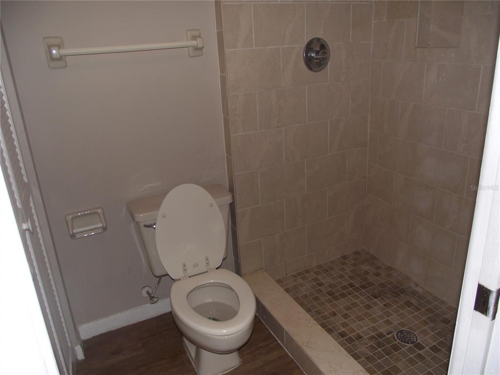 5293 Vineland Road, Unit C104 Orlando, FL 32811 - Photo 8 of 16