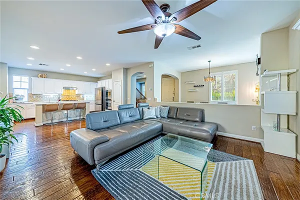 $849,990 | 25387 Playa Serena Drive, Valencia, CA 91381