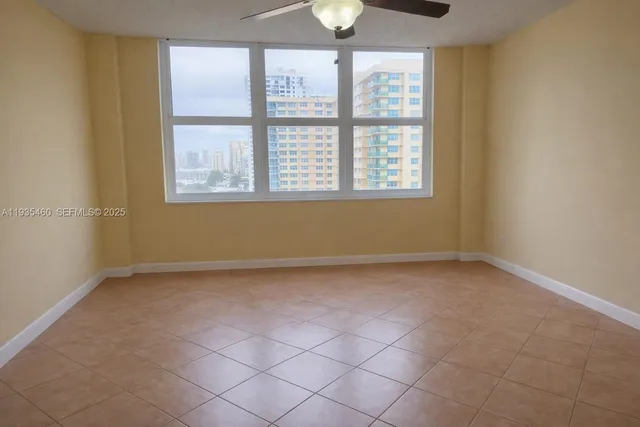 $4,300 | 2751 South Ocean Drive, Unit 1001N, Hollywood, FL 33019