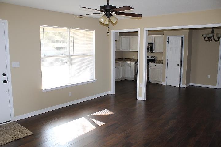 165 John King Road Crestview, FL 32539 - Photo 5 of 23 IMG_3213
