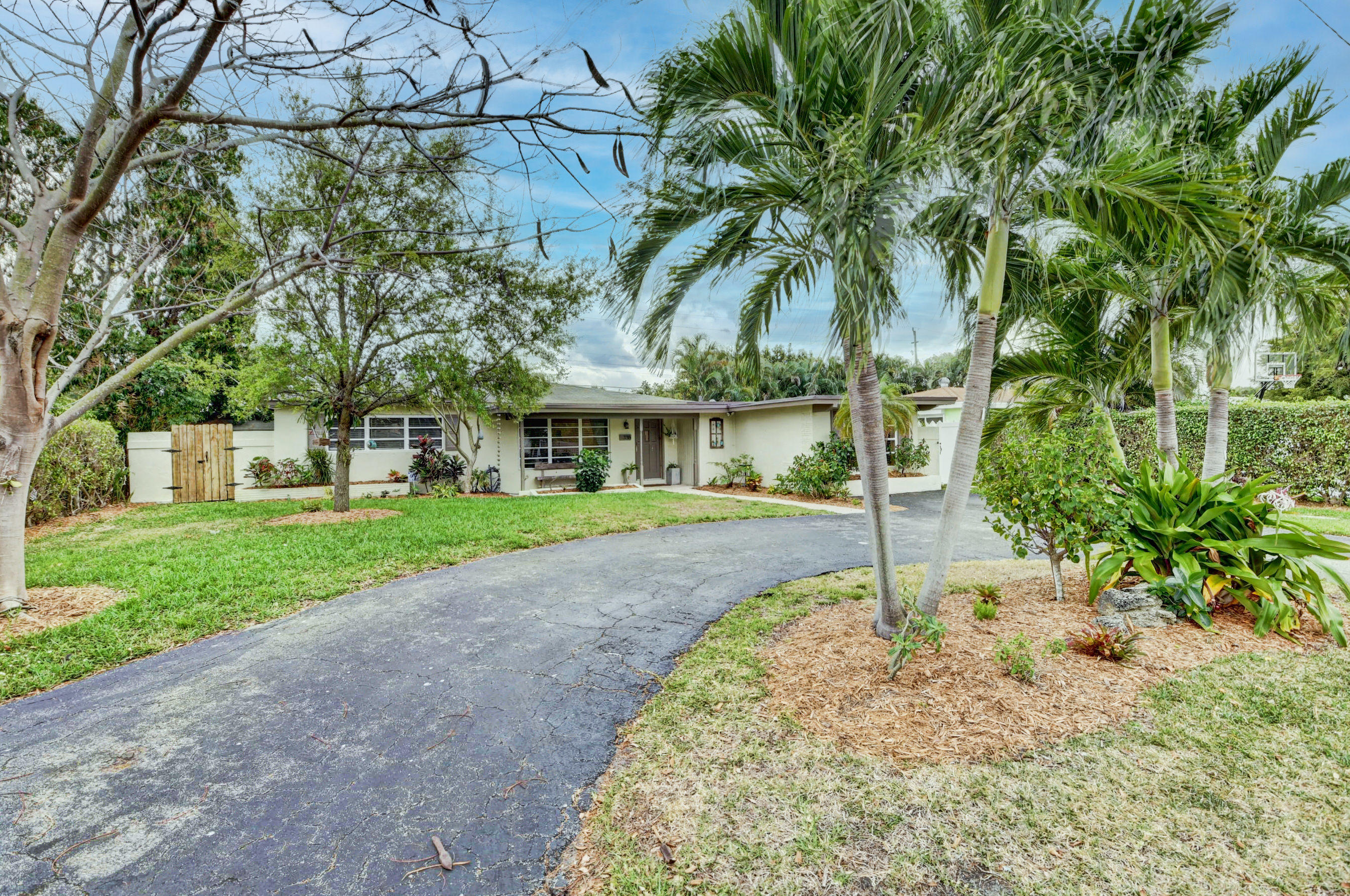 336 Northeast 28th Terrace Boca Raton, FL 33431 - Photo 37 of 37 01_dsc_7807_08_09_10_11