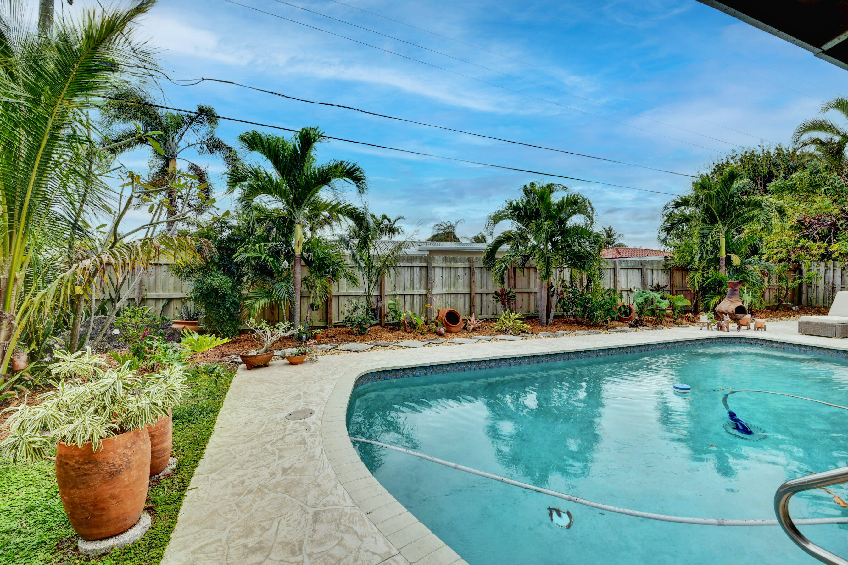 336 Northeast 28th Terrace Boca Raton, FL 33431 - Photo 7 of 37 08_dsc_7862_3_4_5_6