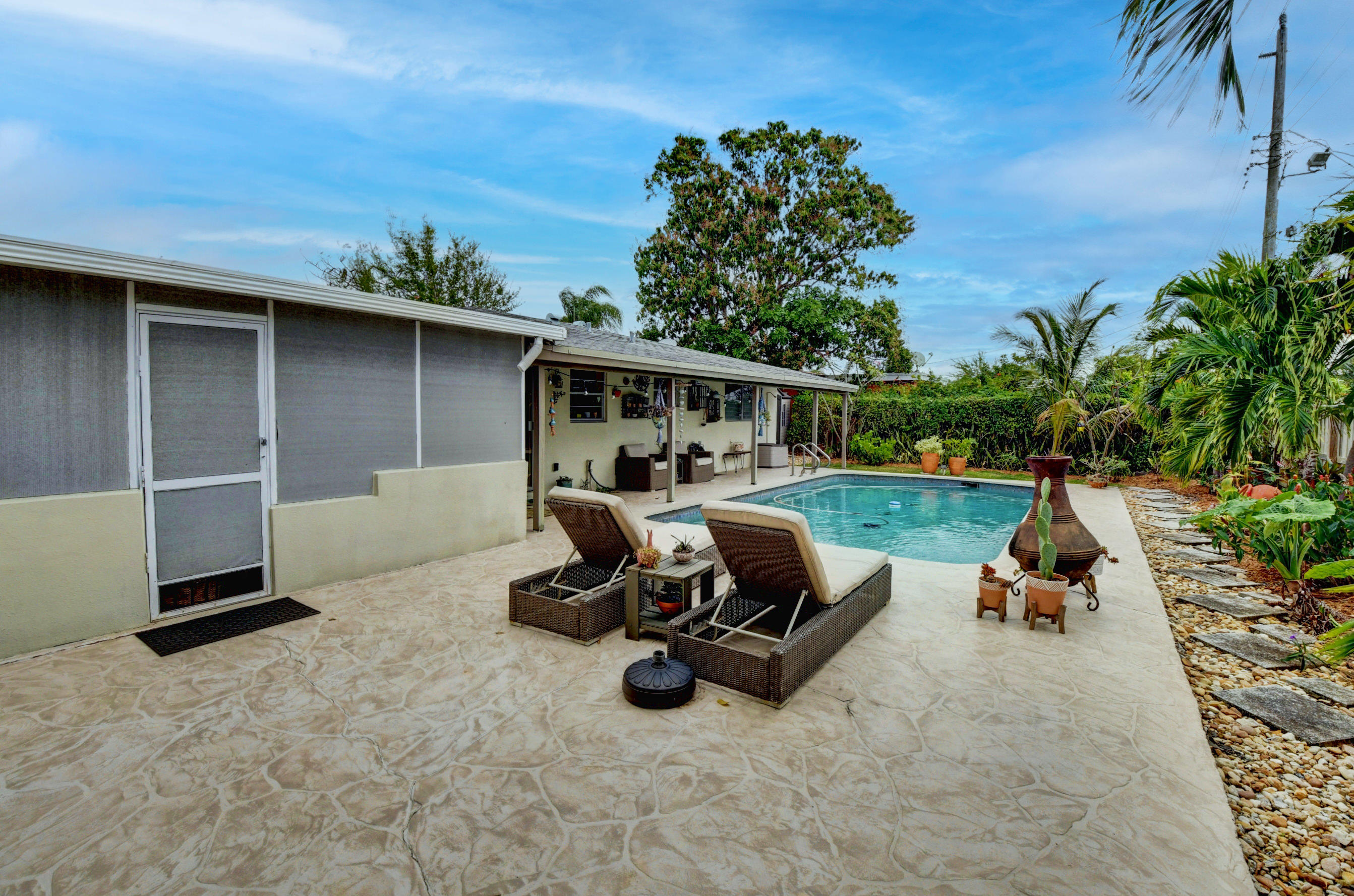 336 Northeast 28th Terrace Boca Raton, FL 33431 - Photo 10 of 37 11_dsc_7887_88_89_90_91