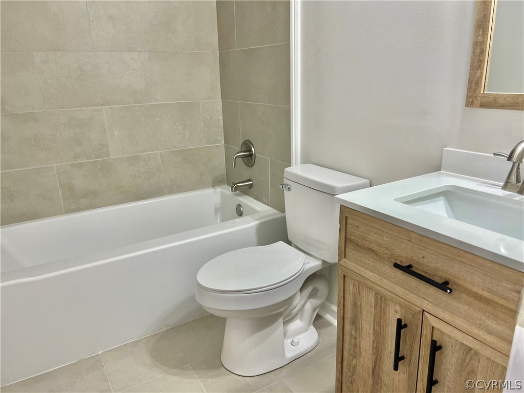 3440 The Loop Road Richmond, VA 23231 - Photo 19 of 22 a bathroom with a sink toilet and bathtub