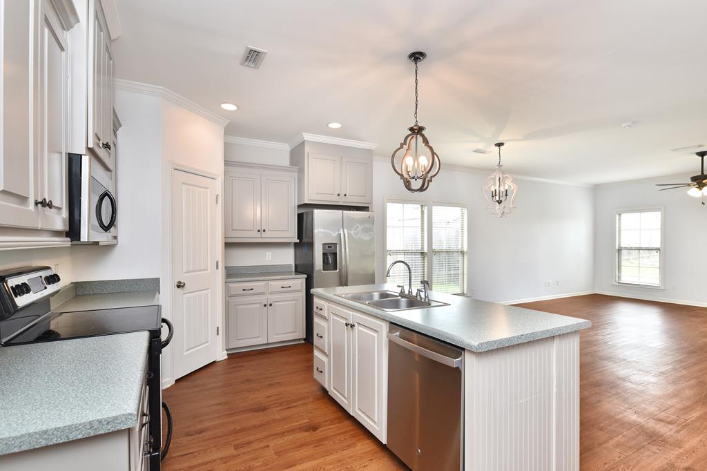 106 Waxmyrtle Road Dothan, AL 36301 - Photo 4 of 15