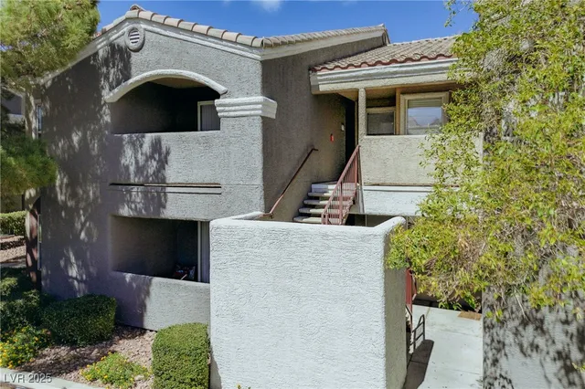 $1,260 | 5055 West Hacienda Avenue, Unit 2189, Las Vegas, NV 89118