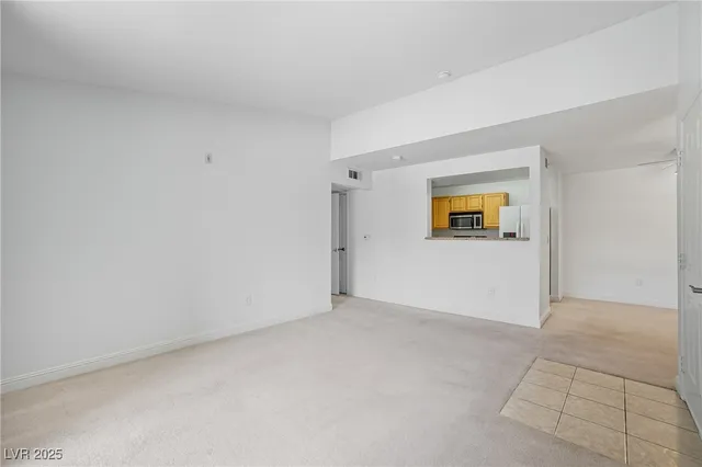 $1,260 | 5055 West Hacienda Avenue, Unit 2189, Las Vegas, NV 89118