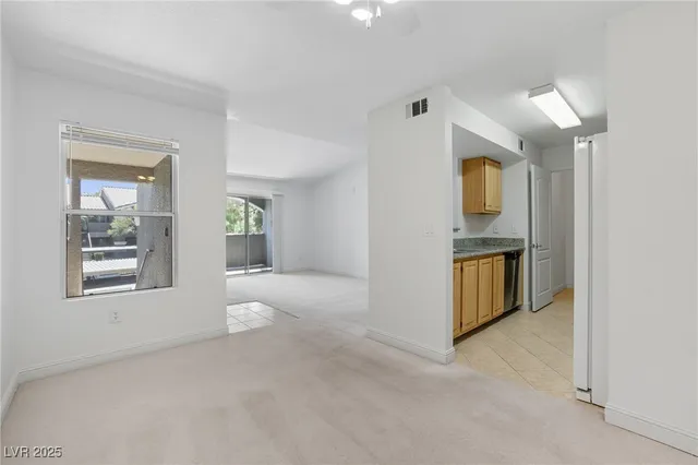 $1,260 | 5055 West Hacienda Avenue, Unit 2189, Las Vegas, NV 89118