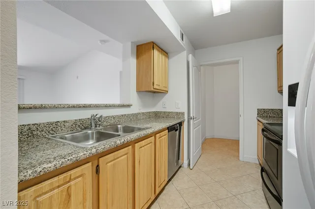 $1,260 | 5055 West Hacienda Avenue, Unit 2189, Las Vegas, NV 89118