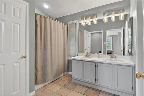 $479,900 | 111 Creekside Court, Venetia, PA 15367