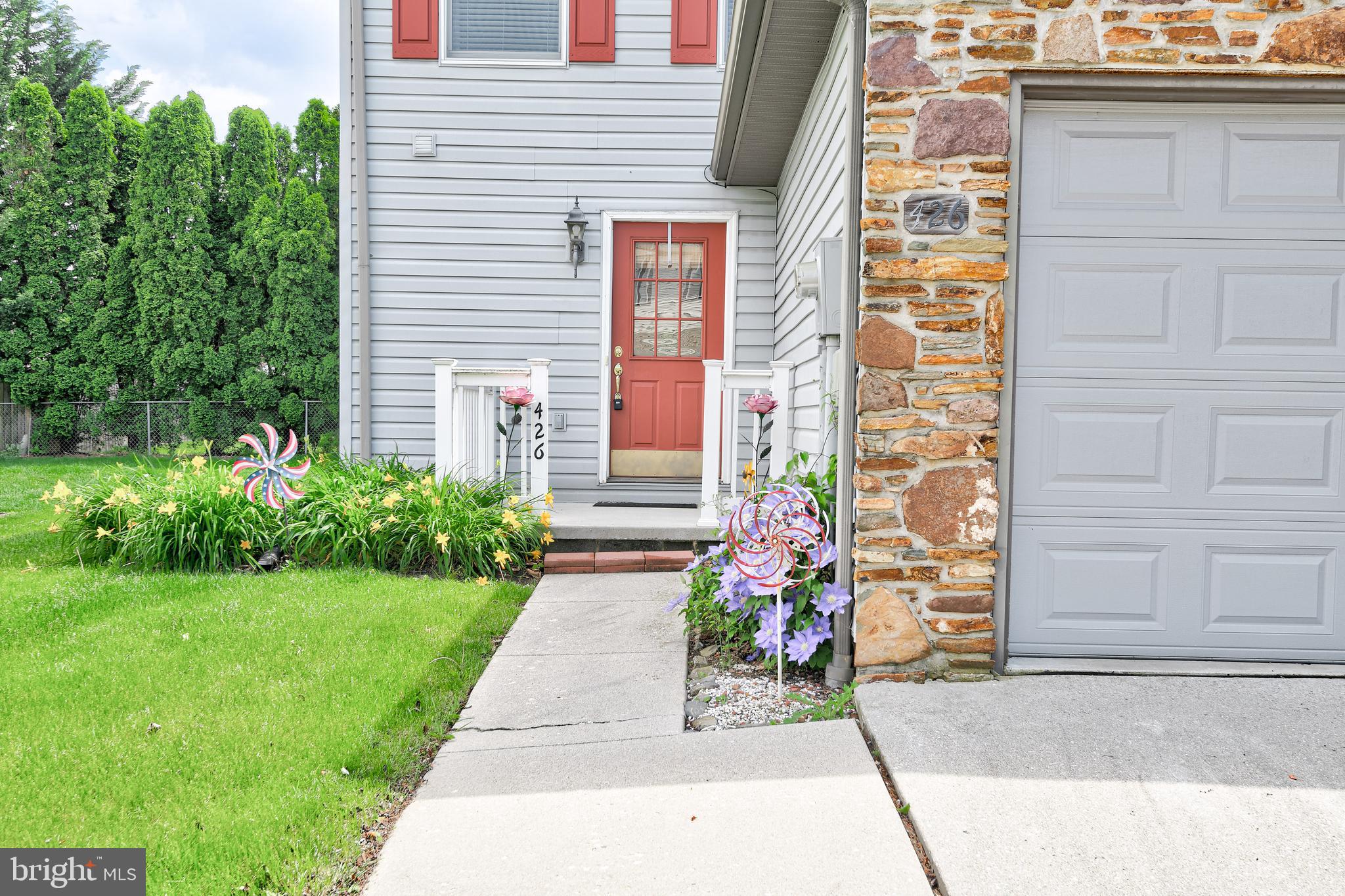 426 Springbrook Court, Unit E6 Hanover, PA 17331 - Photo 3 of 30 Gallery Image 3