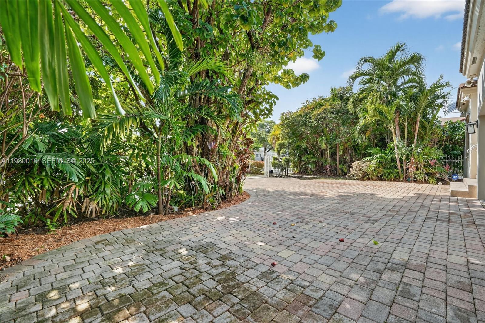 2913 Southwest 13th Street Miami, FL 33145 - Photo 3 of 55