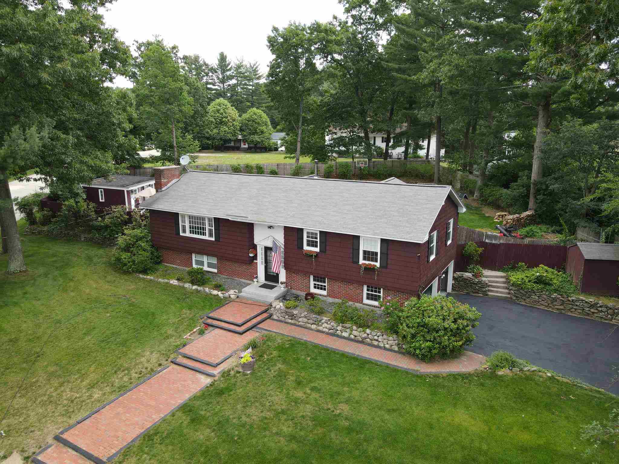 5 Cardinal Drive Hudson, NH 03051 - Photo 5 of 32 Gallery Image 5