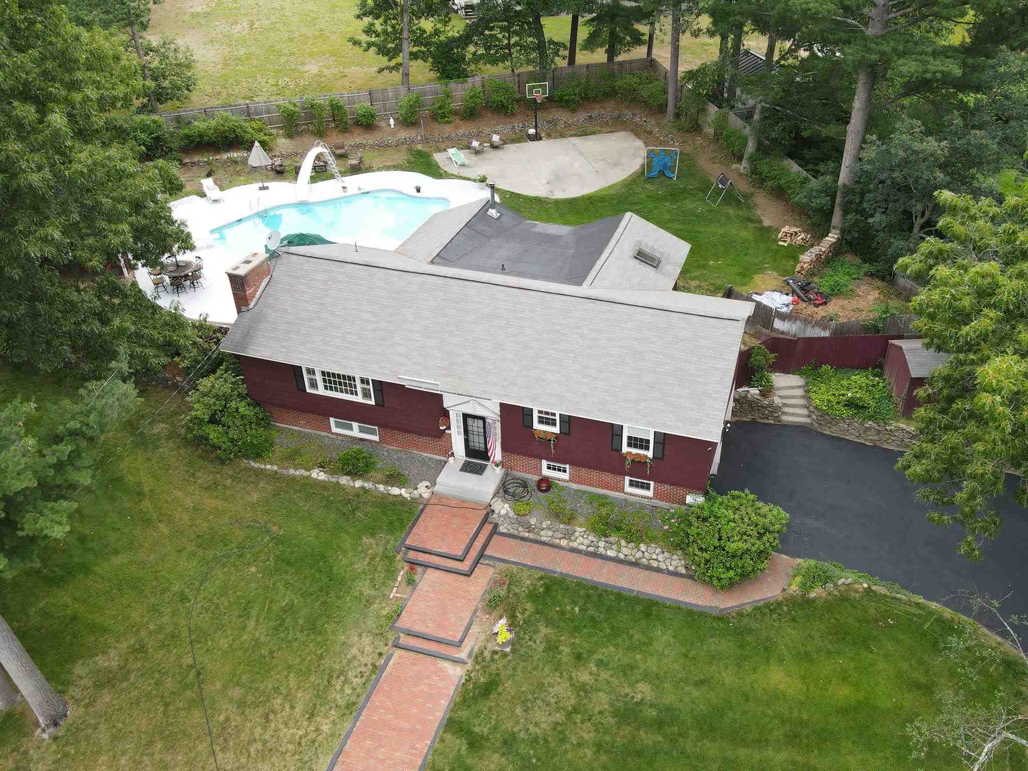 5 Cardinal Drive Hudson, NH 03051 - Photo 6 of 32 Gallery Image 6