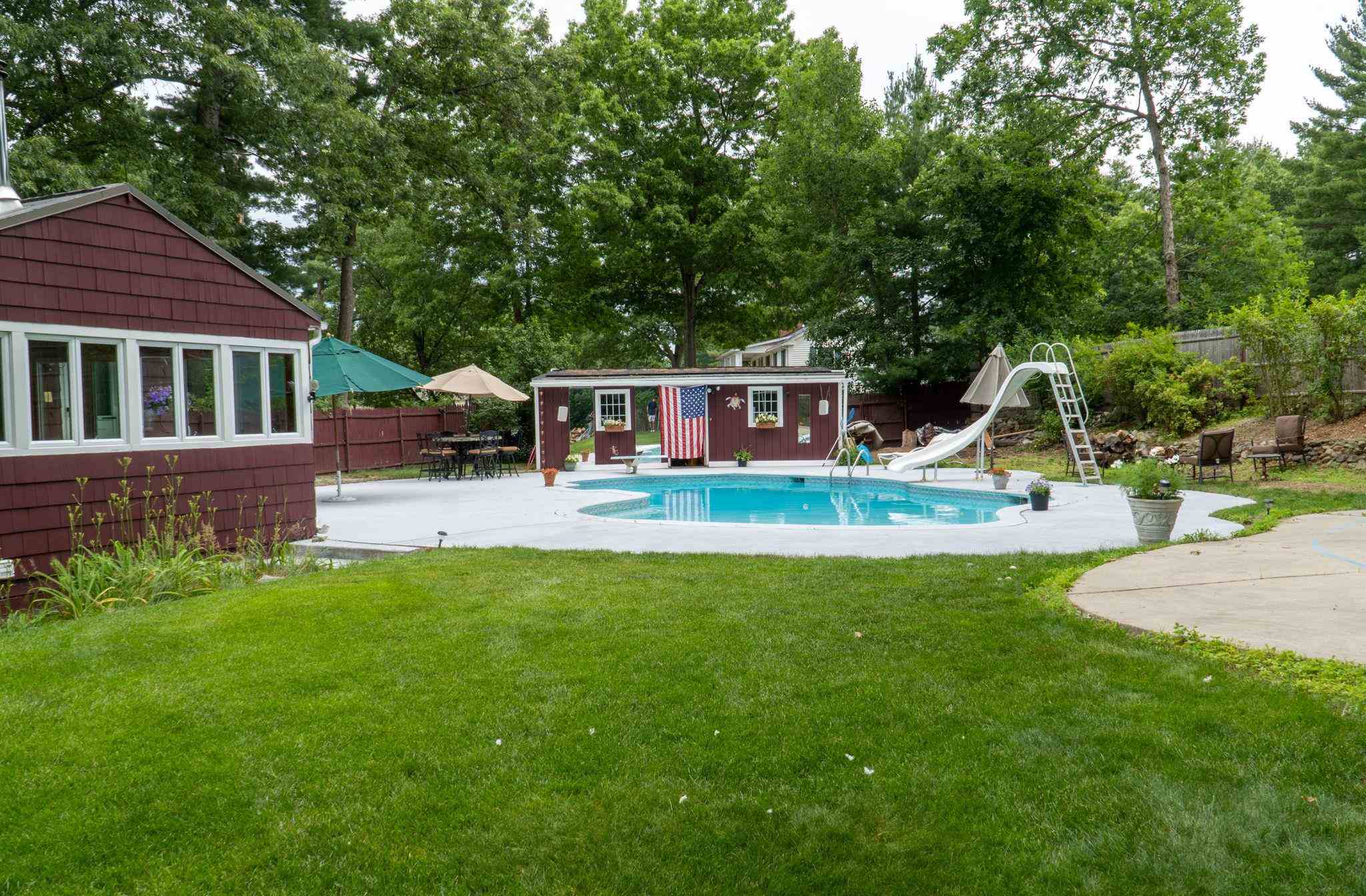 5 Cardinal Drive Hudson, NH 03051 - Photo 7 of 32 Gallery Image 7
