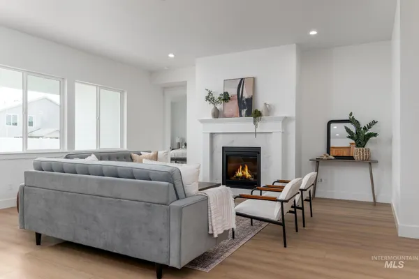 $624,000 | 8569 South Silver Smog Way, Meridian, ID 83642