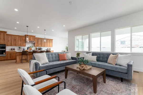 $624,000 | 8569 South Silver Smog Way, Meridian, ID 83642