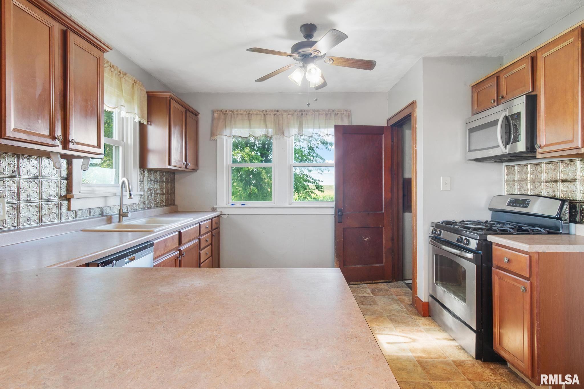 19015 West Martin Road Brimfield, IL 61517 - Photo 14 of 35 Gallery Image 14