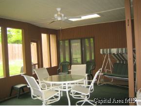 2201 West Washington Place-unit 17 Springfield, IL 62702 - Photo 4 of 7 Gallery Image 4